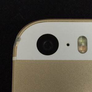 AU Apple iPhoneSE A1723 MLXM2J/A 16GB ゴールド スマホ 本体 利用制限〇の画像3