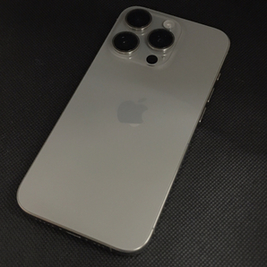 1円 AU Apple iPhone15 Pro 256GB A3101 MTUF3J/A ナチュラルチタニウム スマホ 本体 利用制限〇 SIMロック解除済の画像4