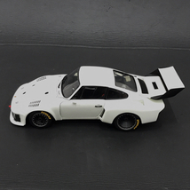 EXOTO 1/18 ポルシェ Porsche 93/935 RACING LEGENDS A2225 ミニカー 模型 ホワイト 現状品 ホビー QG041-41_画像2