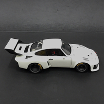 EXOTO 1/18 ポルシェ Porsche 93/935 RACING LEGENDS A2225 ミニカー 模型 ホワイト 現状品 ホビー QG041-41_画像4