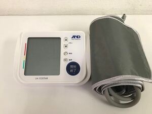 D/ A&D デジタル血圧計 上腕血圧計 UA-1030T