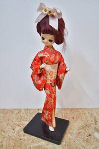昭和　レトロ　アンティーク　ポーズ人形　女の子　人形　着物　赤　大きい　高さ約４２ｃｍ　