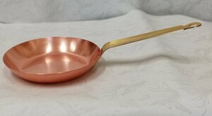 ☆純銅 フライパン 約径２１ｃｍ錫メッキ無板厚約２ｍｍ業務用仕様日本製新品