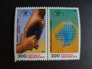 A-10　インドネシア切手　協同組合５０年　２種