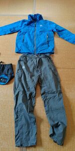 登山用レインウェア