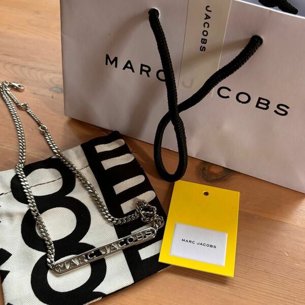 MARC JACOBS ロゴネックレス
