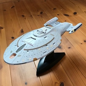 BANDAI STAR TREK スター・トレック U.S.S. ボイジャー