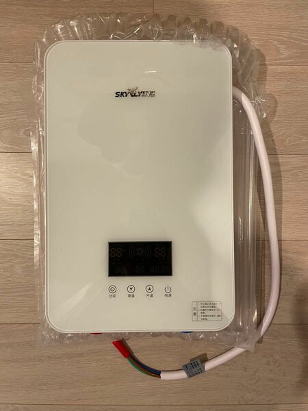 電気給湯器 220V 8000W 小型電気温水器 30℃-55℃ 電気タンクレス給湯器 家庭用 温水ヒーター 