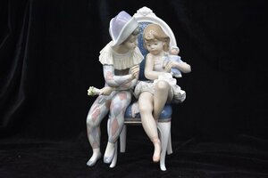 リヤドロ　ＬＬＡＤＲＯ　5844　コロンビーナ　バレリーナの花　ピエロ　サーカス　人形　陶器　スペイン　西洋陶器　リアドロ　C5