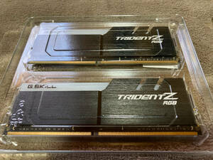 G.SKILL TridentZ RGB DDR4-3600 16GBx2 F4-3600C17D-32GTZR