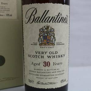 Ballantines（バランタイン）30年 ベリーオールド 43％ 700ml N24C220016の画像2