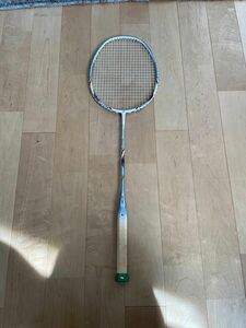 YONEX バドミントンラケット　ナノレイ750 ケース無し