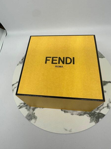 フェンディ FENDI 空箱　アクセサリー