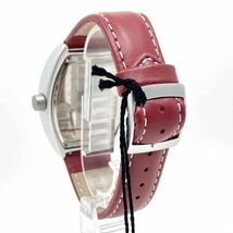箱付き 未使用 LANCASTER Italy 腕時計 デイト トノー アラビアン 3針 クォーツ quartz レッド シルバー 赤 銀 ランカスター Y659_画像6