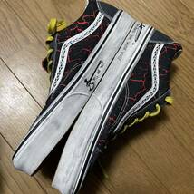 vans ストレンジャーシングス　USED加工　古着　ビンテージ加工　29 ヘルファイアクラブ　hell fire デストロイ加工　Netflix コラボ_画像3