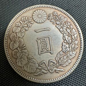 銀貨 一圓銀貨　明治11年 一円銀貨 一圓 銀貨　古銭　日本貨幣　龍　Q10 竜　コイン　貿易銀 美品