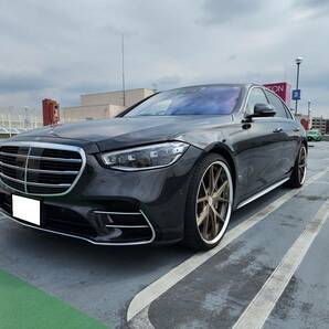 令和３年 メルセデスベンツ S580 メルケア継承可能 ハイパーフォージド 22インチ 純正ホイール有り トランクスポイラーの画像3