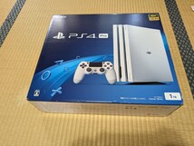 ☆動作確認済み　ps4 pro 1TB グレイシャーホワイト_画像1