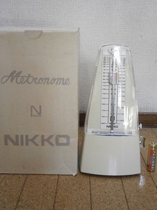 NIKKO　メトロノーム　スタンダードタイプ　クリーム色　箱入り　未使用品