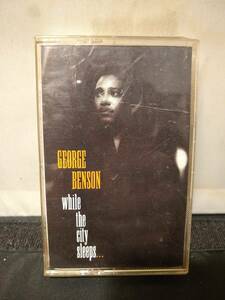 C9170　カセットテープ　GEORGE BENSON ジョージ・ベンソン　While The City Sleeps... 