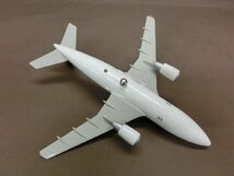 【YF-0781】TURKISH AIRLINES トルコ航空 モデルプレーン エアバス AIRBUS TC-JCV 機体全長約24.5cm 現状品【千円市場】_画像5