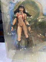 MOORE『VAMPIRELLA』ヴァンピレラ アクションフィギュア HARRIS COSMICS 吸血鬼_画像2