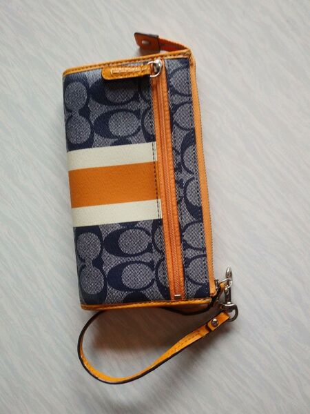 財布 「COACH」
