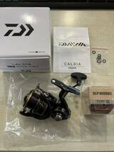 ダイワ DAIWA 21カルディア LT3000-CXH 美品 SLPタイプα予備スプール付 CALDIA モノコック_画像1