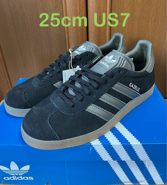 adidas Gazelle アディダス ガゼル ブラック パントーン 25