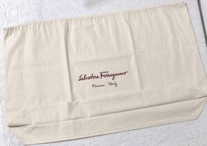 サルヴァトーレ・フェラガモ「Salvatore Ferragamo」バッグ保存袋 (3772) 正規品 付属品 内袋 布袋 巾着袋 布製 ベージュ 特大サイズ