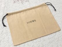 ロエベ「LOEWE」バッグ保存袋 旧型 (3716) 正規品 付属品 内袋 布袋 巾着袋 布製 ベージュ 30×24cm 小さめ_画像3