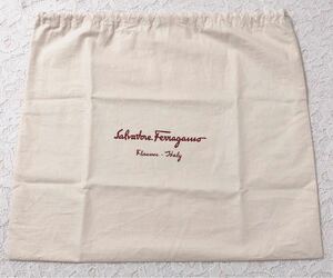 サルヴァトーレ・フェラガモ「Salvatore Ferragamo」バッグ保存袋 (3431) 正規品 付属品 内袋 布袋 巾着袋 ベージュ 37×33cm わけあり