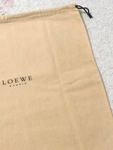 ロエベ「LOEWE」バッグ保存袋 旧型 (3717) 正規品 付属品 内袋 布袋 巾着袋 布製 ベージュ 38×38cm _画像3