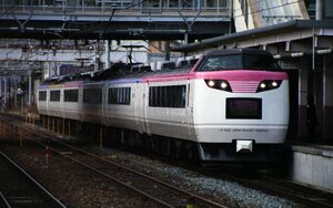 067　【３５㍉ネガ】485系改造　いろどり信越マーク　　豊野駅　カラーネガ１コマ