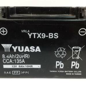 湘/YUASA/オートバイ用バッテリー/YTX9-BS/8.4Ah/CCA：135A/12V/8Ah/10HR/傷/変色有/バイク用品/直接引き取りのみ/3.15-15 STの画像1