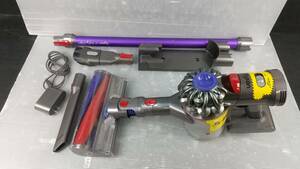 ★湘/dyson/V7/flufty/origin/B4F-JP-NNE3010A/シルバー/ホース/アタッチメント2ケ/充電台/電源コンセント付/汚れあり/ダイソン/3.15-40 MO