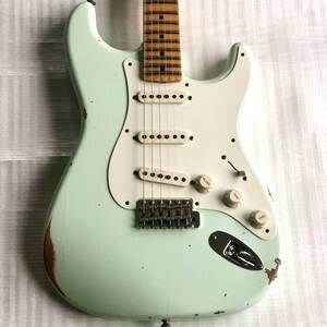 Новый старый модный продукт Fender USA Custom Shop '58 Strat Relic 2022/Surf Green