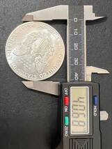 #16188 アメリカ 1ドル銀貨 1987年 １oz 重さ：31.2ｇ 直径：40.68㎜ 厚さ :2.8㎜ SG値：10.3_画像5