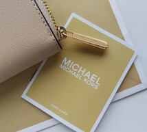 【新品】MICHAEL KORS　マイケルコース　ベージュ　長財布_画像5