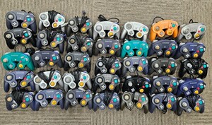 [ Junk ] Game Cube controller approximately 35 piece set 