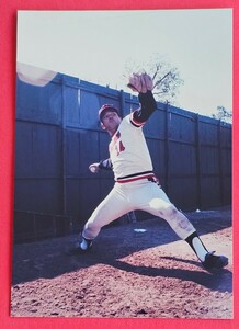 Taka Yamaguchi Pitcher (hankyu), который практикует качки с L -размером цвета сырые фотографии/КПЗ