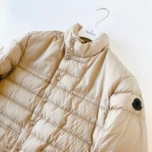 21SS MONCLER モンクレール BOUTMY LONGUE SAISON レザーワッペン付き ダウンジャケット 1ベージュ 正規品　M S_画像7