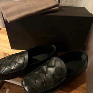 BOTTEGA VENETA ボッテガ ヴェネタ スリッポン ブラック　本革 サイズ24.5㌢美品　箱、保存袋付属