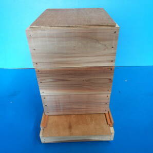 NM010 日本蜜蜂巣箱 重箱 自然乾燥吉野杉 お掃除簡単！☆誘引剤おまけ付（500ml×1本)☆在庫多数ありの画像2