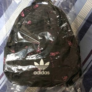 アディダス　adidasリック　ピンク模様　新品