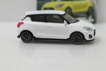 TC 1/64 スズキ スイフトスポーツ 白 トイズキャビン Suzuki Swift Sport TOYS CABIN ZC33S ピュアホワイトパール_画像5