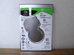 ●ノートPC用 HDD　SATA　2.5インチ 1TB⑥ 使用時間短い