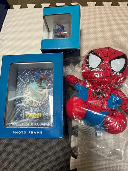 【新品】スパイダーマン　写真立て、ぬいぐるみ、置物　3点セット