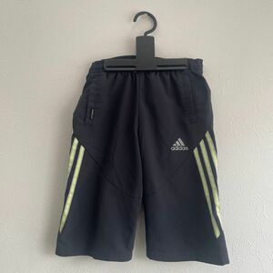 adidas ハーフパンツ　120