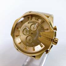 124【中古】DIESEL ディーゼル 腕時計 DZ4360 MEGA CHIEF ストップウォッチ 20気圧防水 メンズ腕時計 オールゴールド 動作未確認 現状品_画像1